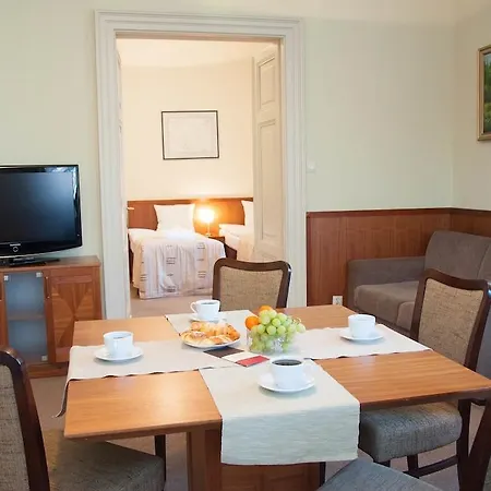 Hotel apartamentowy Red Brick