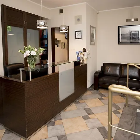 Red Brick Aparthotel