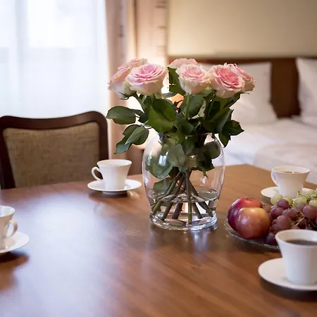 Red Brick Apart-hotel