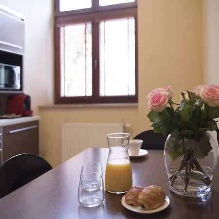 Red Brick كراكوفيا