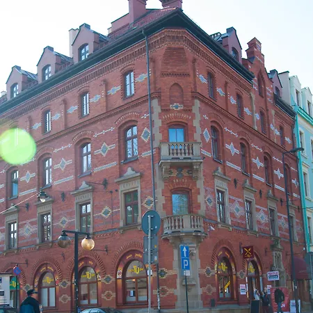 Aparthotel Red Brick 3*