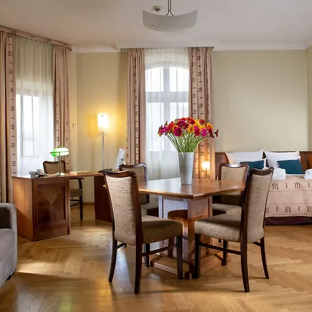 Red Brick Aparthotel Krakov