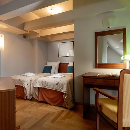 Red Brick Apart-hotel 3*