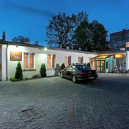 Red Brick Ξενοδοχείο με διαμερίσματα Krasków