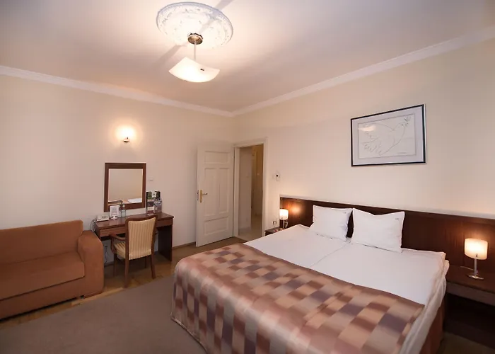 Red Brick Aparthotel