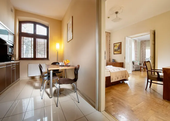 Aparthotel Red Brick 3*