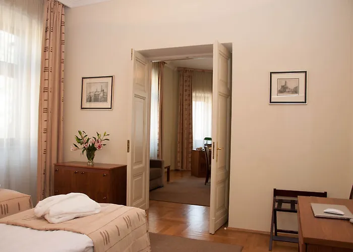 Aparthotel Red Brick 3*