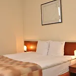 Red Brick Aparthotel