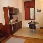 Red Brick Aparthotel 3*