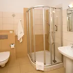 Apartmanhotel Red Brick 3*